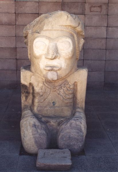 Tiwanaku, Tiahuanaco, statue of unknown figure